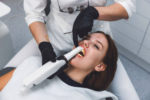 Best Emergency Tooth Extraction in Hlside, IL